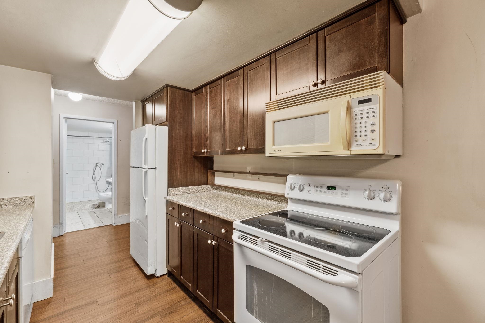 Additional image 3 of 209-9644 134 Street, Surrey, BC, V3T 5M3