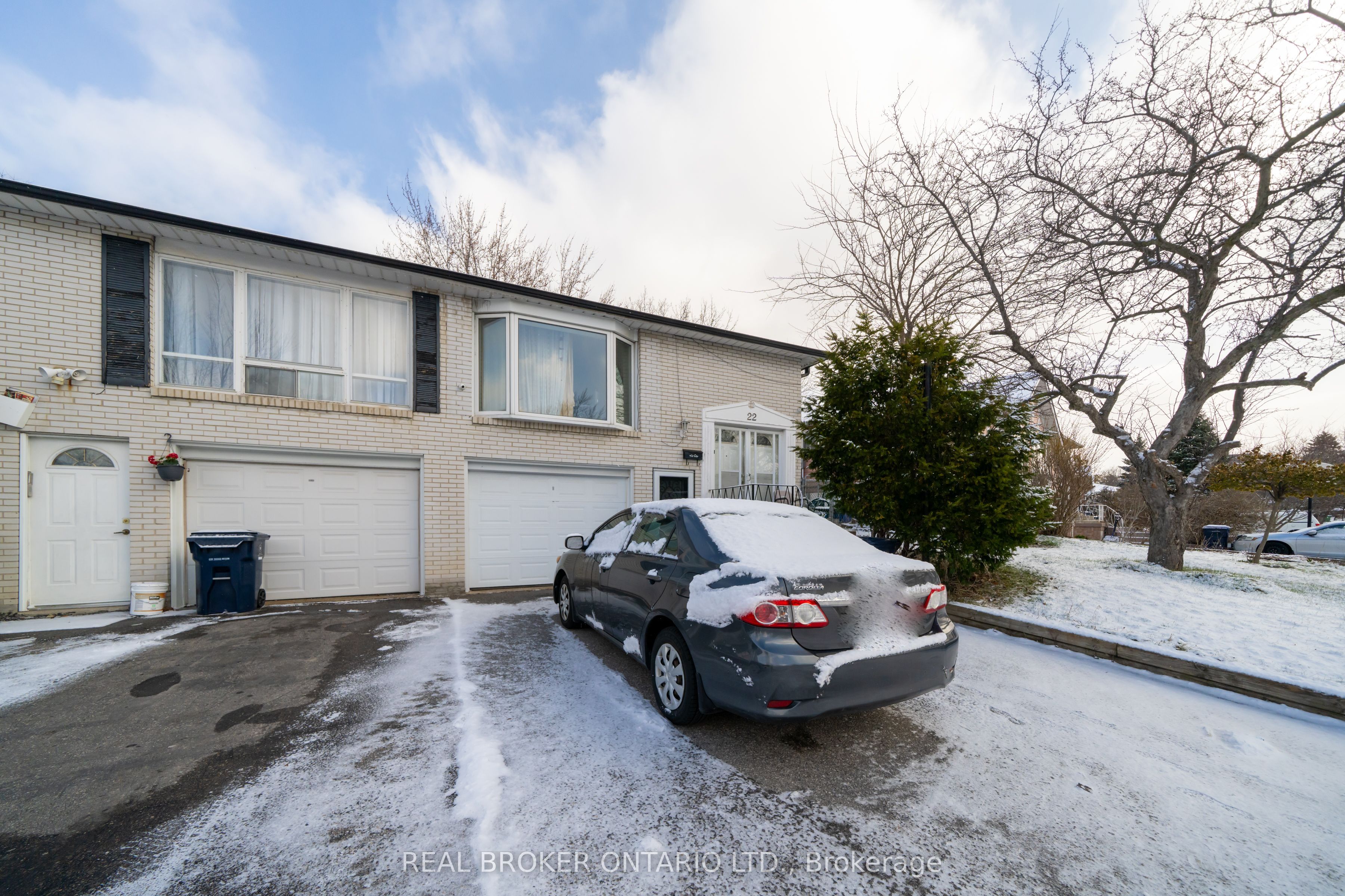 Lower-22 Yucatan Road, Toronto, ON, M2H 2K8