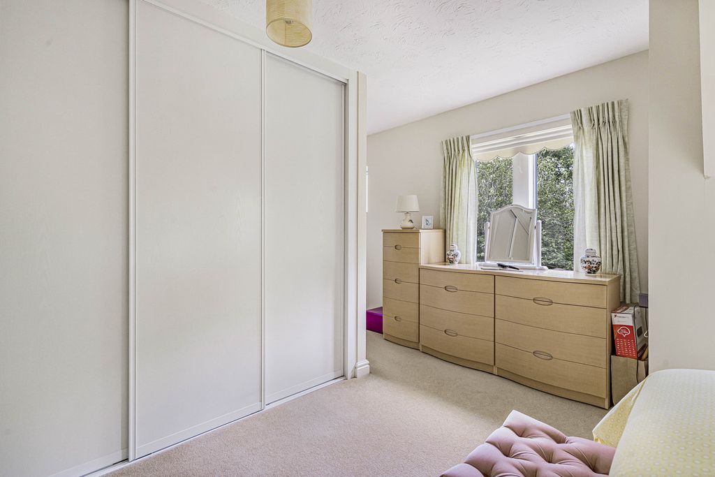 Additional image 13 of 2 bed flat for saleKings End, Bicester OX26