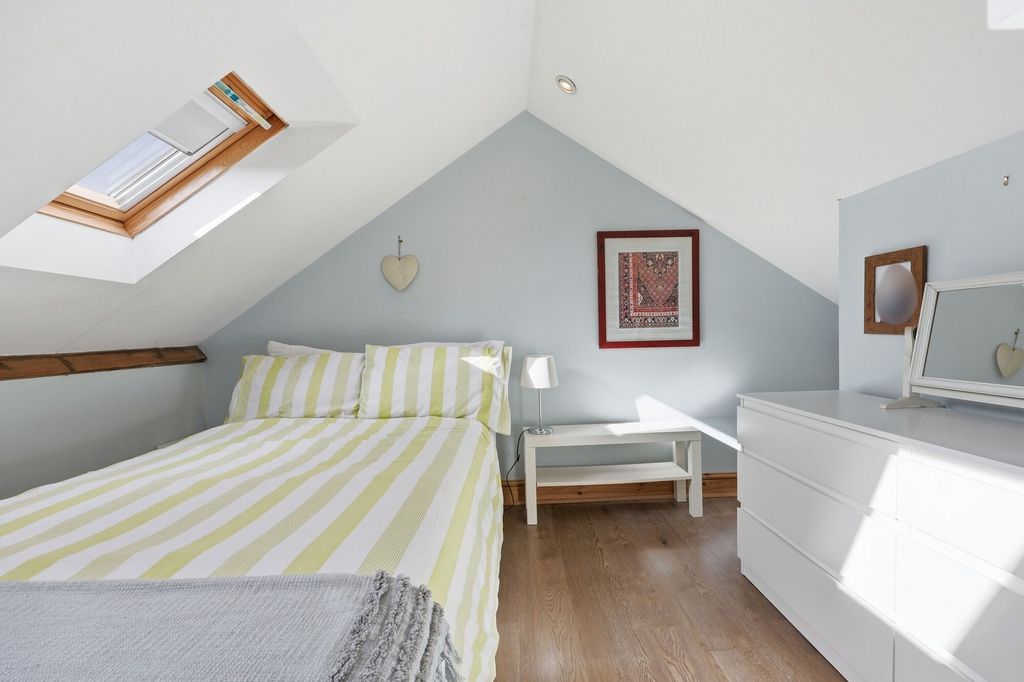 Additional image 13 of 3 bed property for saleSaffron Road, Biggleswade SG18