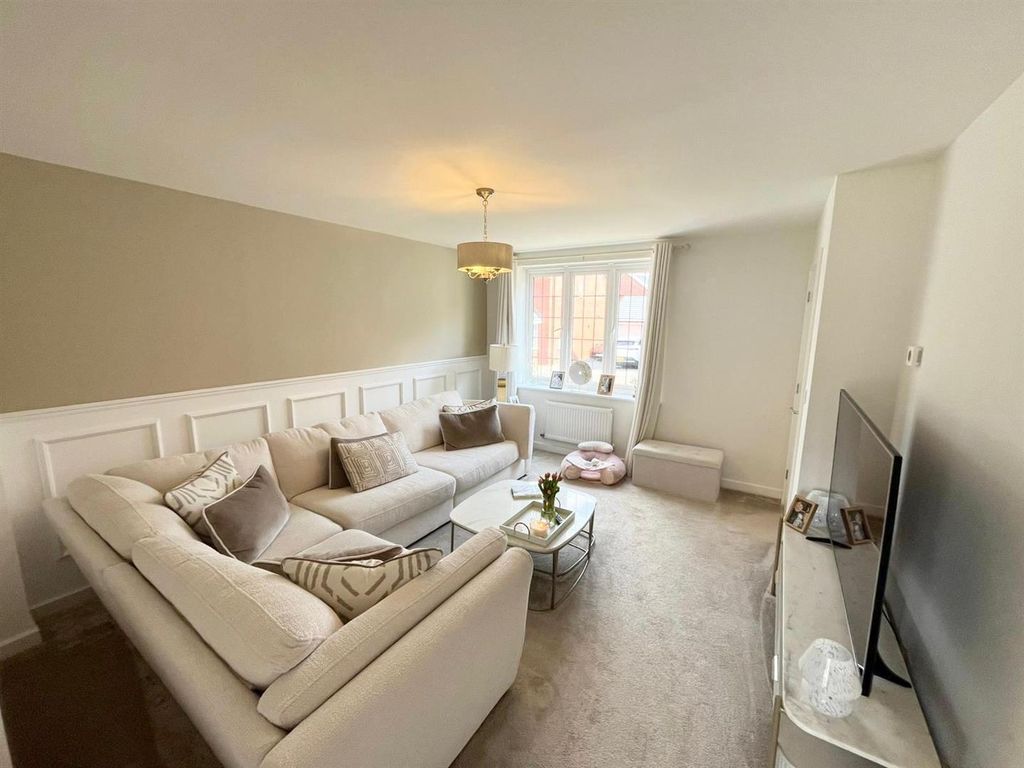 Additional image 4 of 3 bed semi-detached house for saleMaple Close, Atherstone CV9