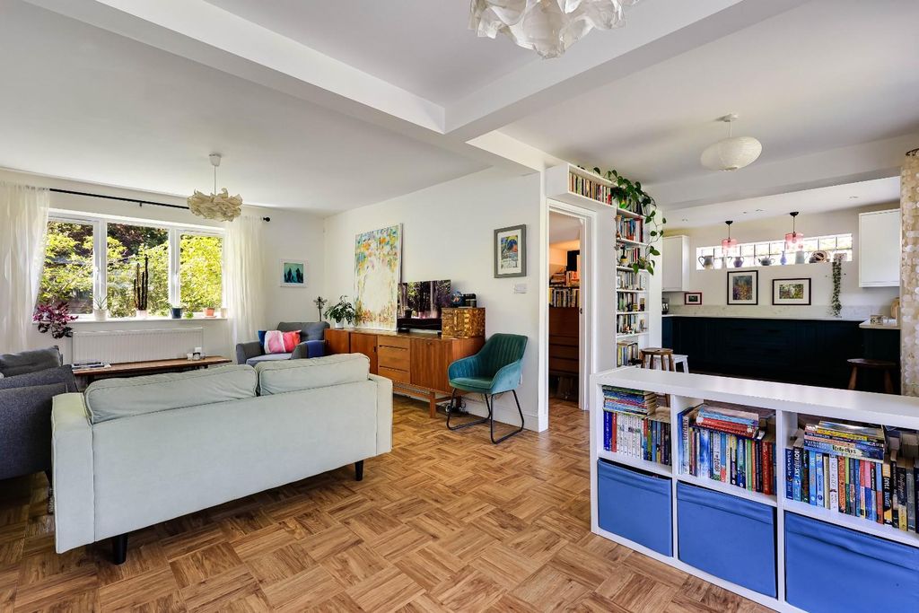 Additional image 9 of 4 bed semi-detached house for saleLents Way, Cambridge CB4