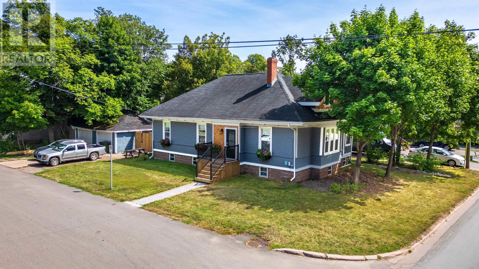 20 NORTH RIVER Road