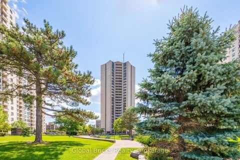 Additional image 7 of 1904-380 Dixon Road, Toronto, ON, M9R 1T3