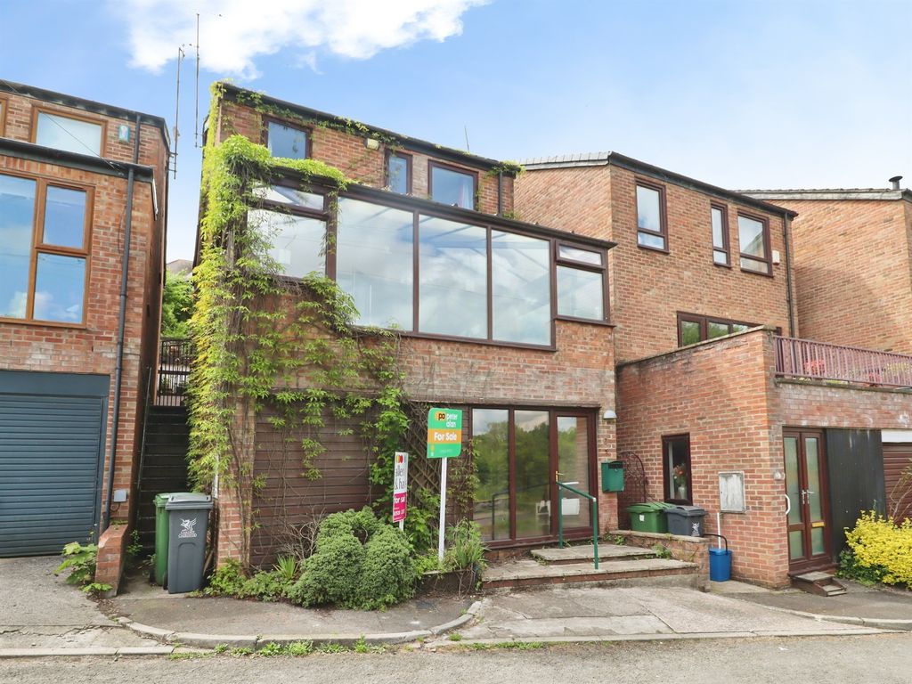 4 bed detached house for saleRiver View Court, Cardiff CF5