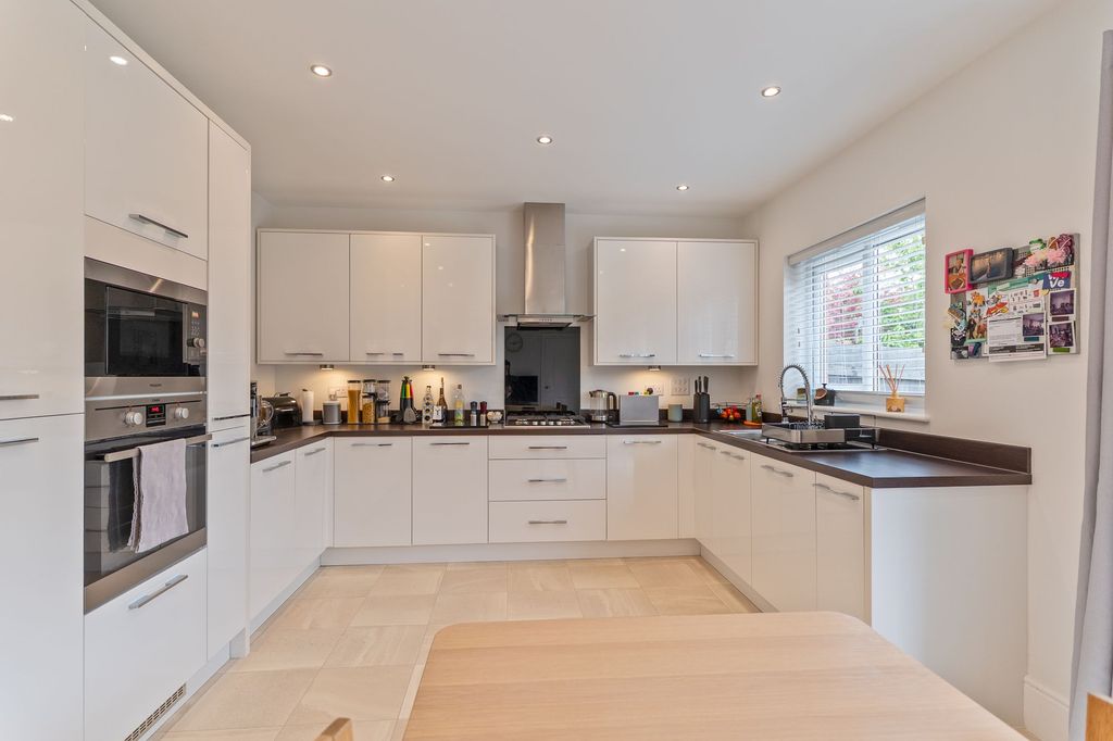 Additional image 2 of 4 bed detached house for saleArlington Grange Close, Newport NP20