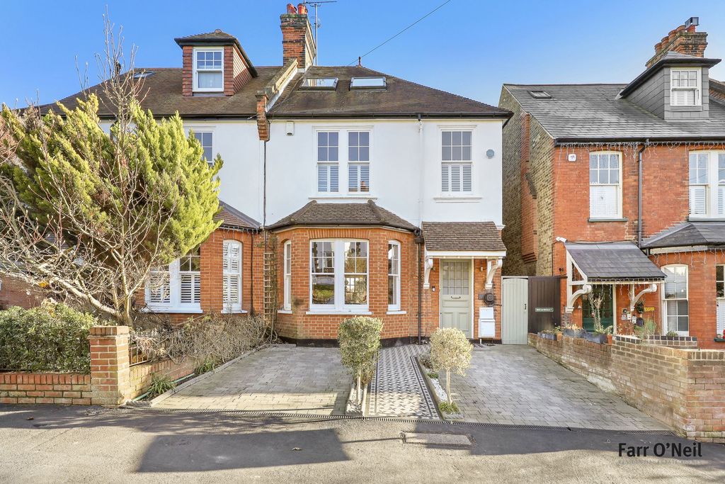 Additional image 33 of 4 bed semi-detached house for saleRussell Road, Buckhurst Hill IG9