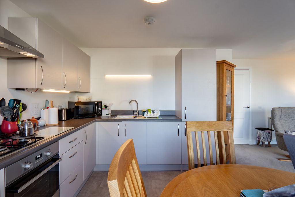 Additional image 9 of 2 bed flat for saleDrummossie Road, Inverness IV2