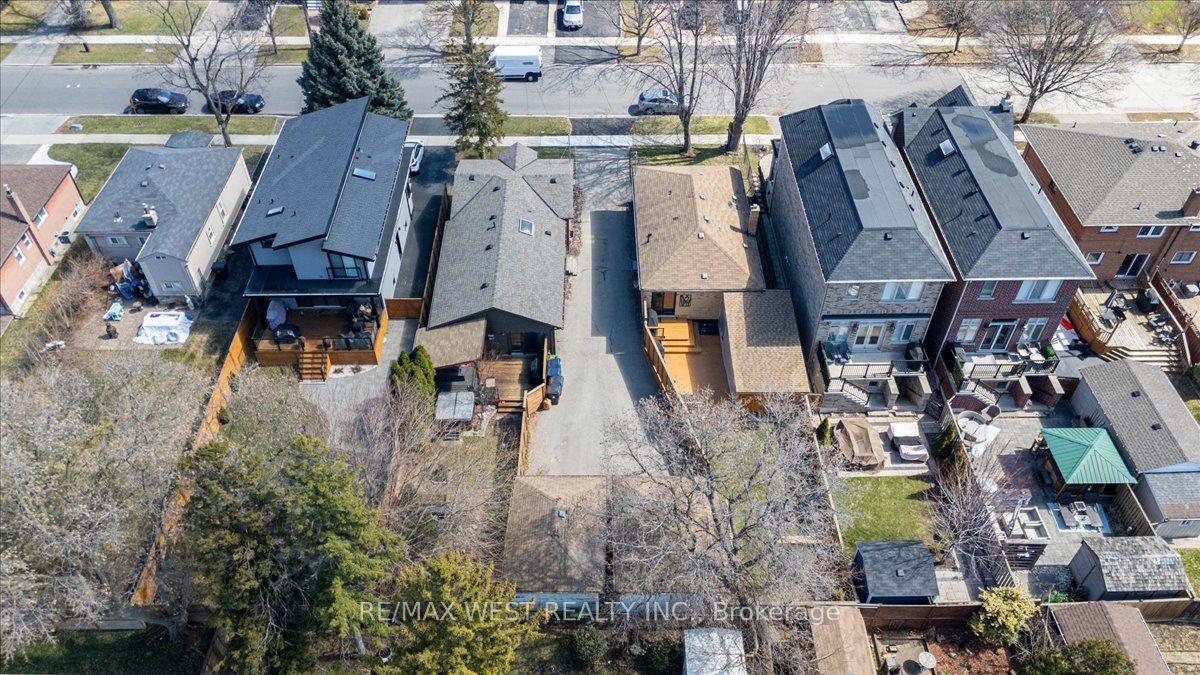 Additional image 4 of 200 & 204 Delta Street, Toronto, ON, M8W 4E4