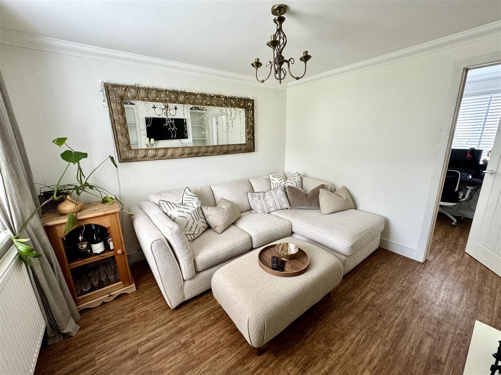 Additional image 7 of 4 bed end terrace house for saleMiddle Way, Bulwark, Chepstow NP16
