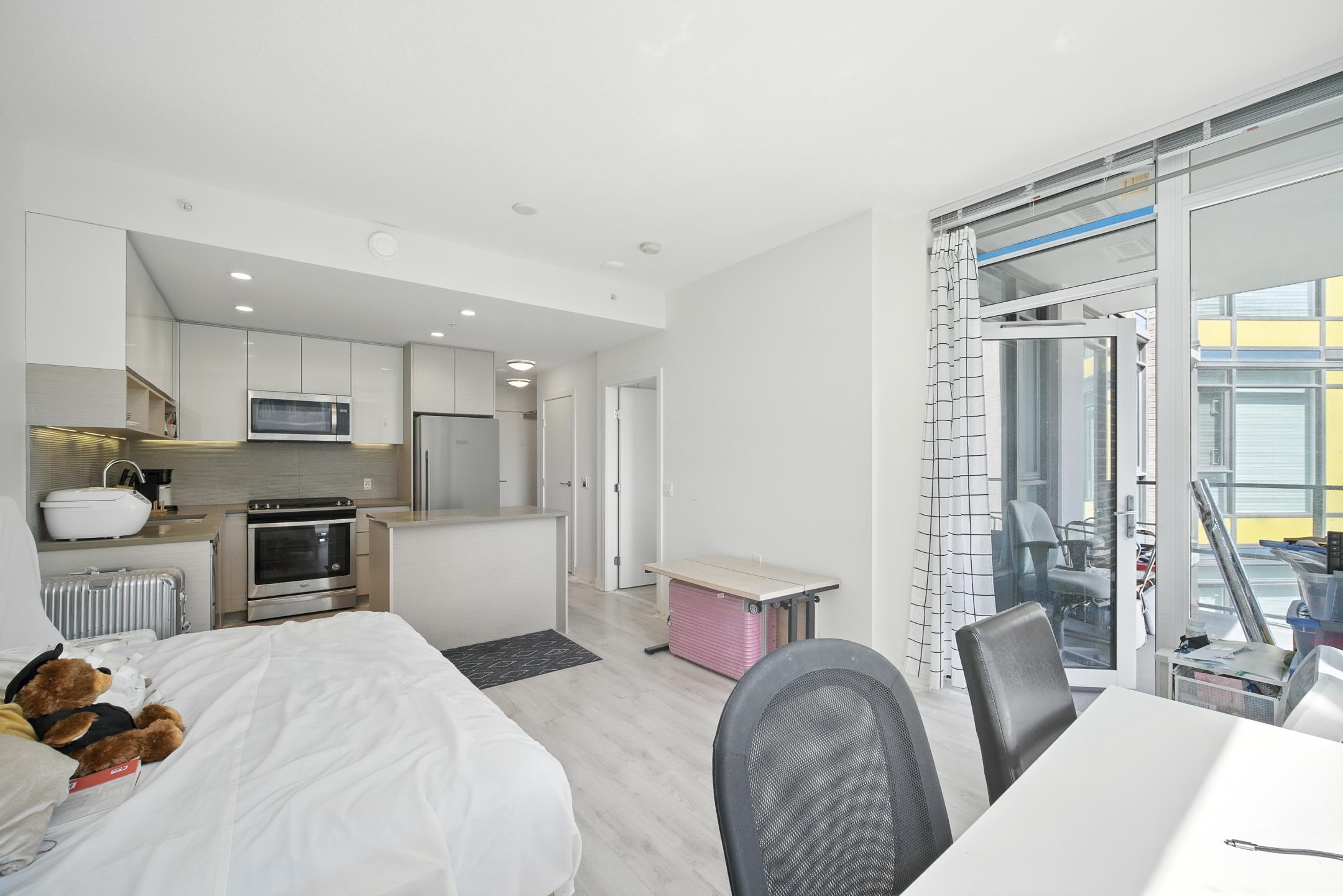 Additional image 3 of 418-8850 University Crescent, Burnaby, BC, V5A 0C8