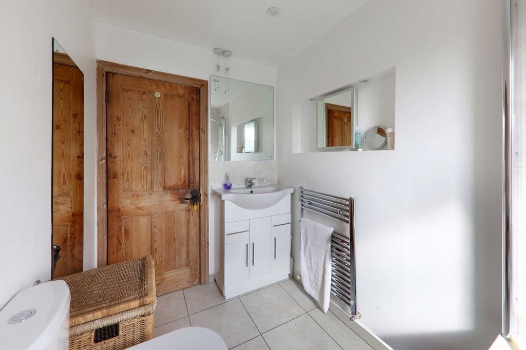 Additional image 14 of 2 bed semi-detached house for saleHorseshoe Crescent, Beaconsfield, Buckinghamshire HP9