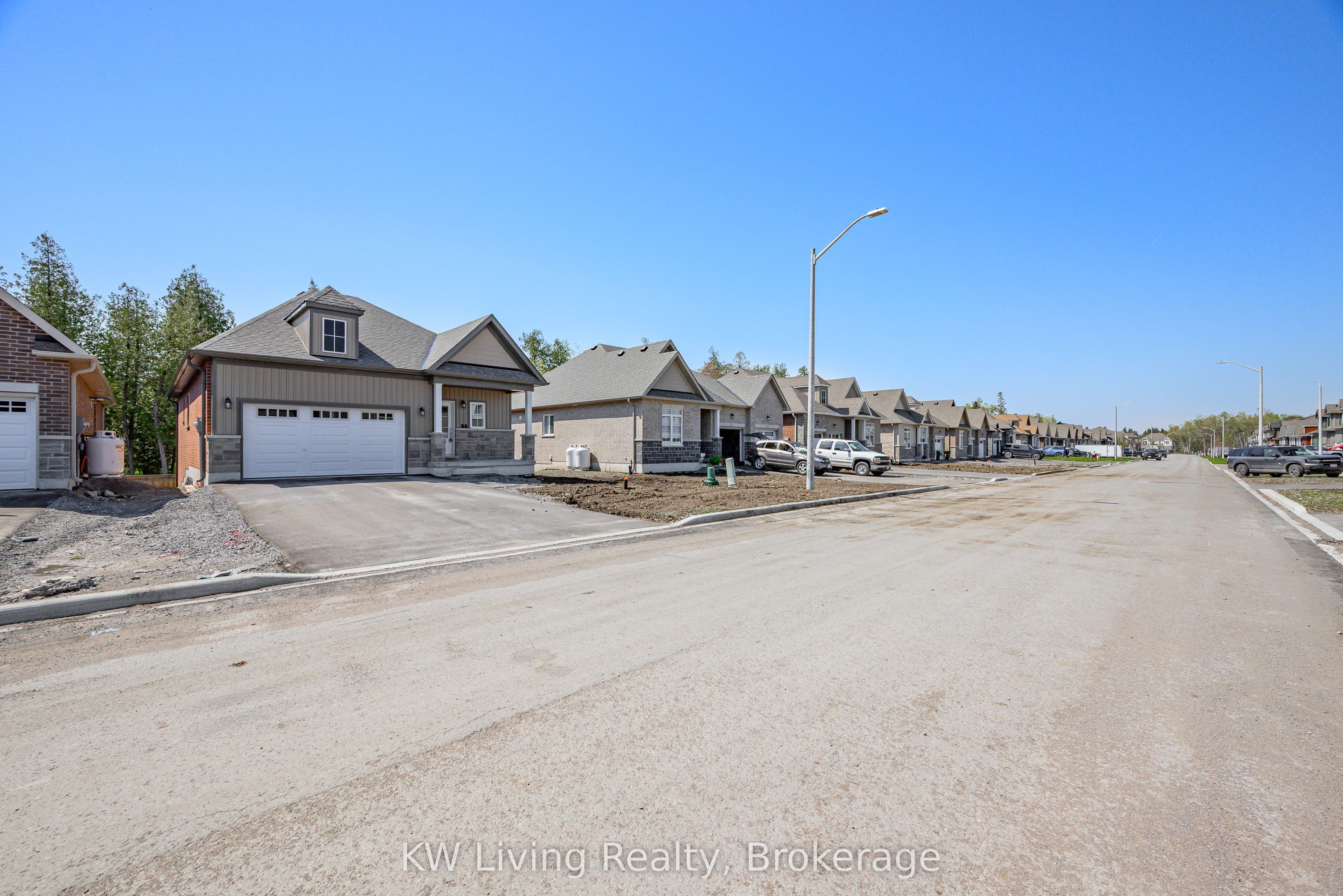 Additional image 3 of 55 Hillcroft Way, Kawartha Lakes, ON, K0M 1A0