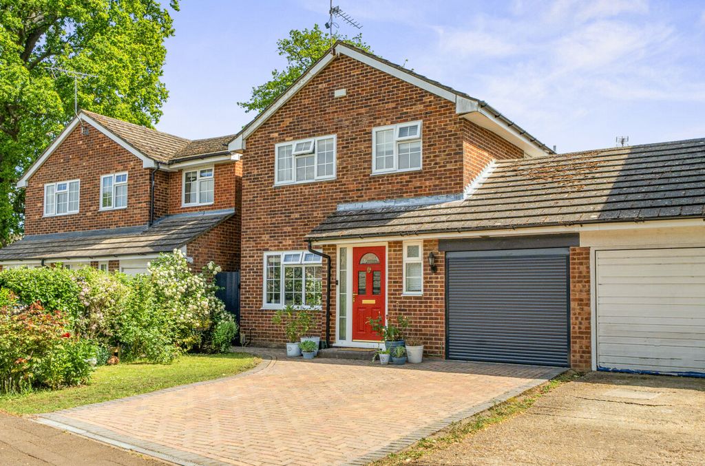 Additional image 22 of 3 bed link detached house for saleKnox Green, Binfield, Bracknell, Berkshire RG42