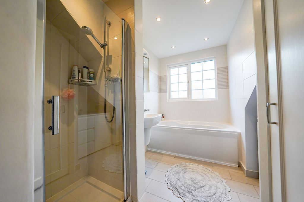 Additional image 22 of 4 bed detached house for saleThe Green, Markfield, Leicester, Leicestershire LE67