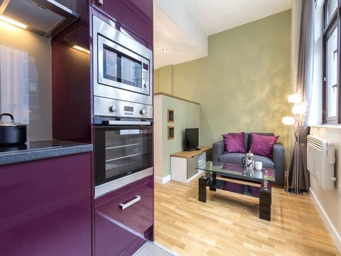 Apt 14, Q Two Residence #740808 LS1, Studio to rent