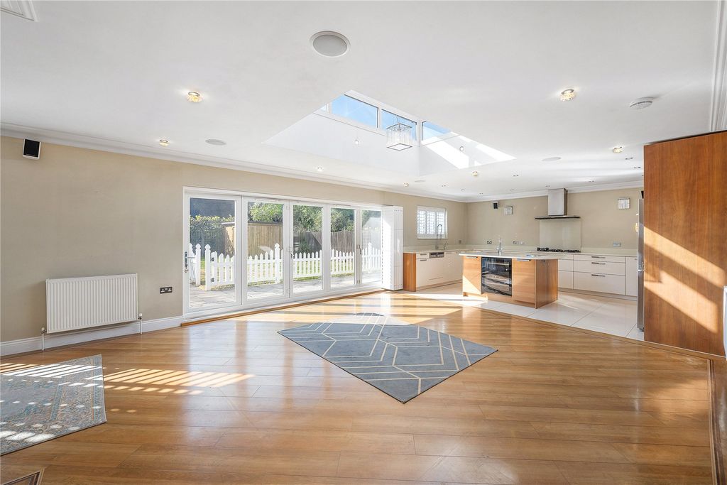 5 bed detached house for saleBrabourne Rise, Beckenham BR3