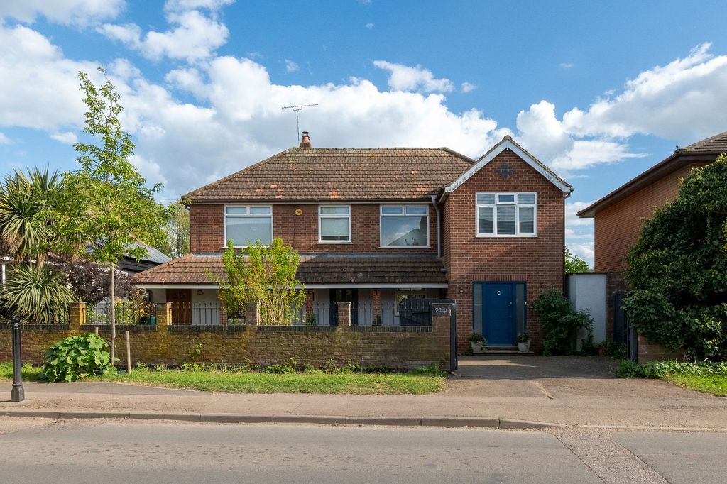 Additional image 2 of 4 bed detached house for saleFen Road, Cambridge CB4