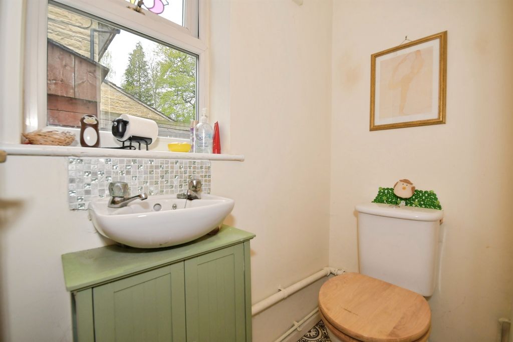 Additional image 9 of 3 bed semi-detached house for salePark Road, Bakewell DE45
