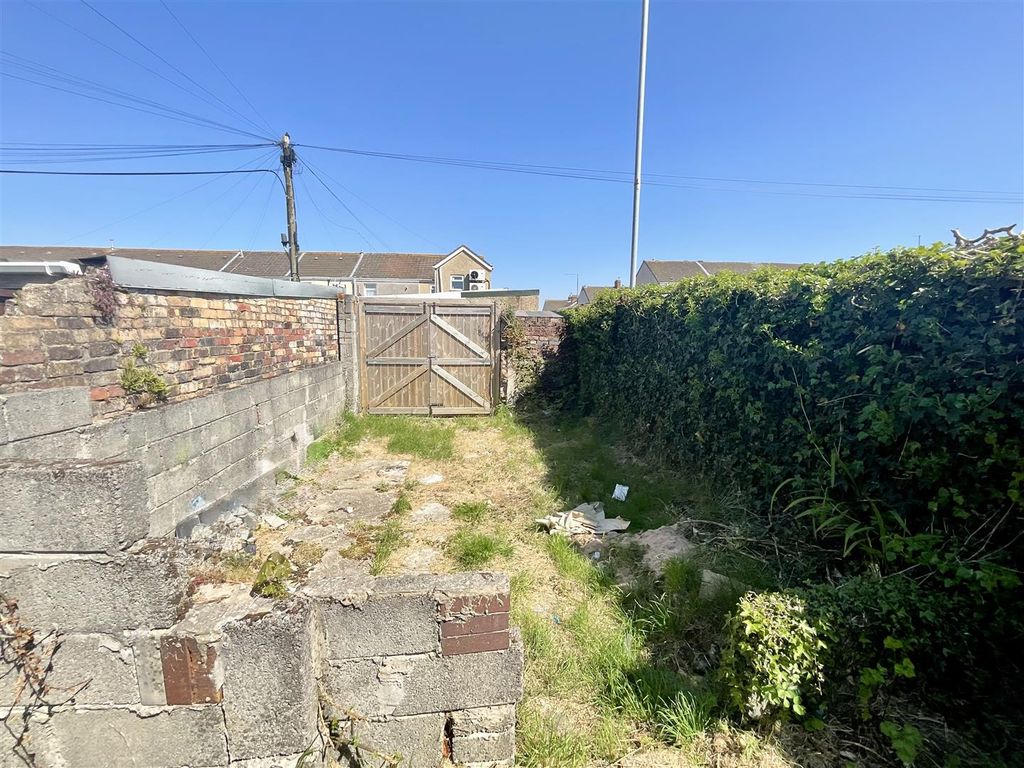 Additional image 20 of 3 bed town house for saleCampbell Street, Llanelli SA15
