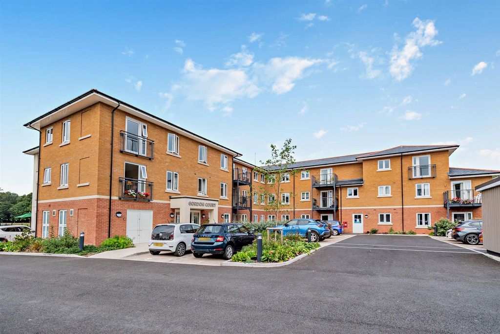 1 bed flat for saleGordon Court, Flood Lane, Bridport DT6