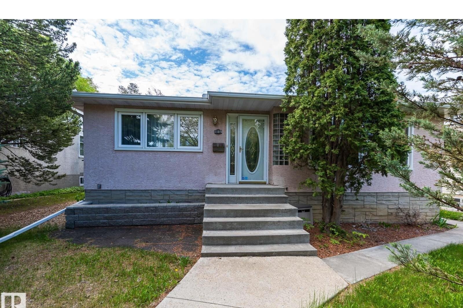 Additional image 7 of 11815 76 Avenue NW, Edmonton, AB, T6G0L1