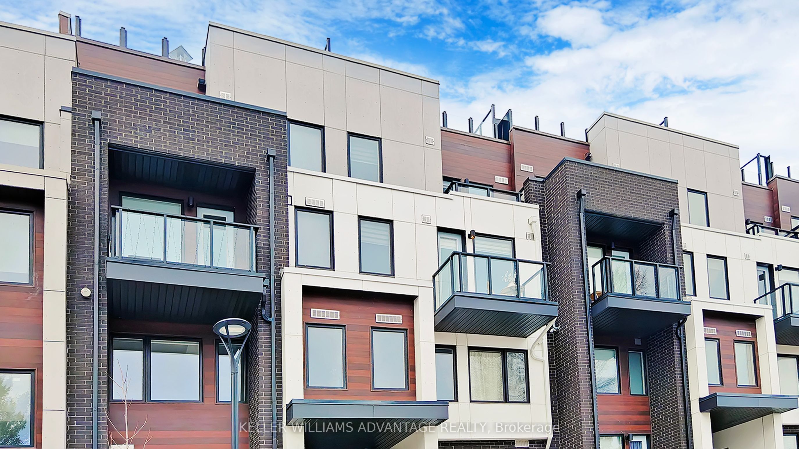 Additional image 2 of 2-1479 O'connor Drive, Toronto, ON, M4B 2V5