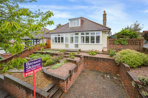 Westmount Road, Eltham SE9