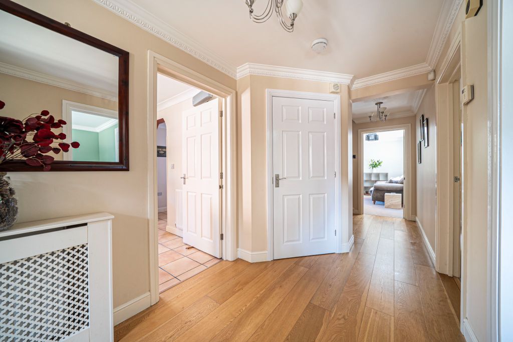 Additional image 3 of 6 bed detached house for saleElizabeth Court, Penton Corner SP11