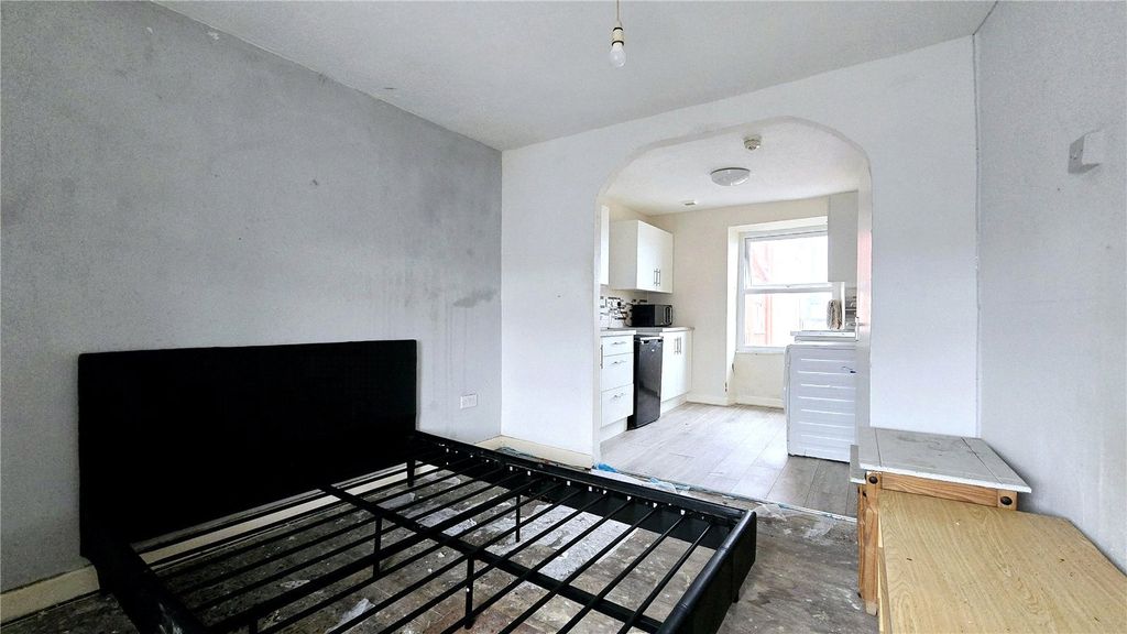 Additional image 3 of 1 bed flat for saleSt. Cybi Street, Holyhead, Isle Of Anglesey LL65