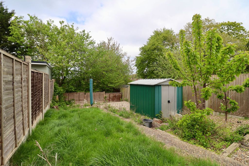 Additional image 8 of 2 bed flat for saleSmith Road, Chatham ME5