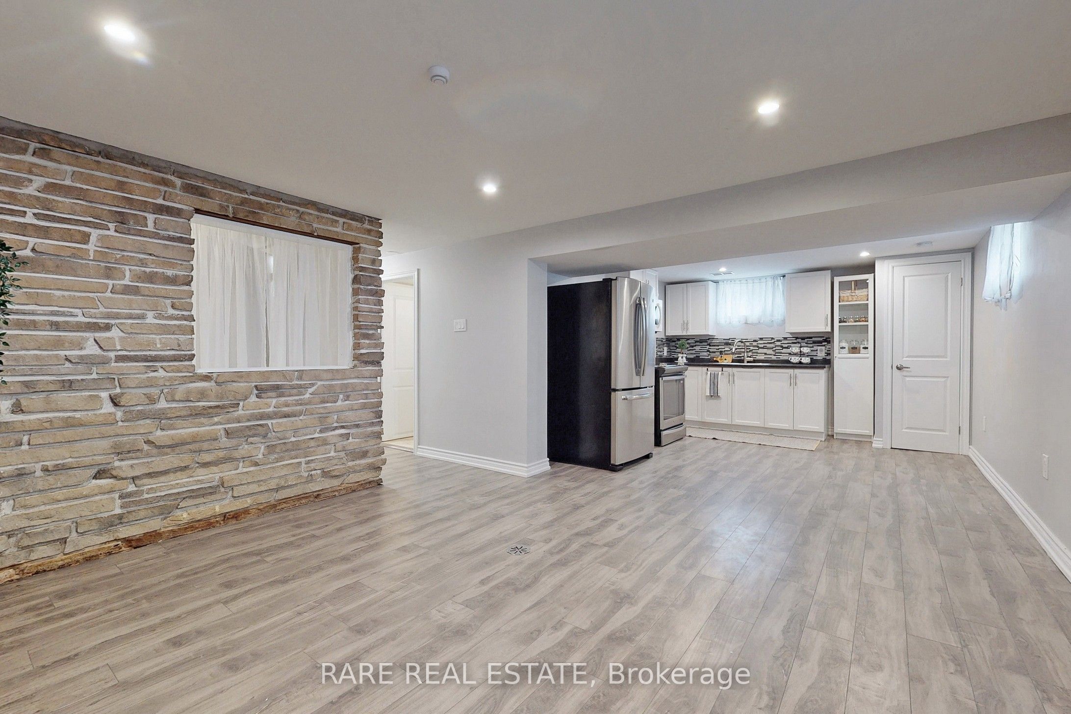 Lower-508 Upper Gage Avenue, Hamilton, ON, L8V 4J5