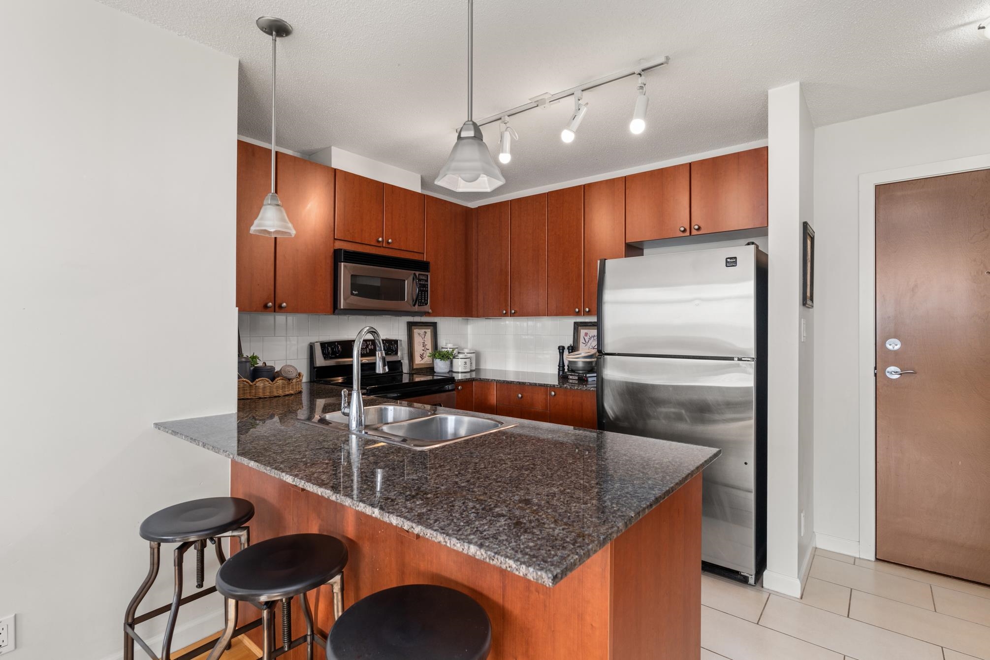 Additional image 6 of 1103-610 Victoria Street, New Westminster, BC, V3M 0A5