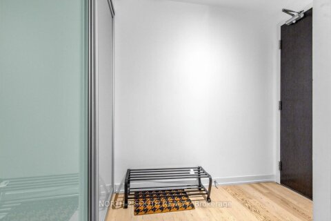 Additional image 8 of 225-95 Bathurst Street, Toronto, ON, M5V 0H7