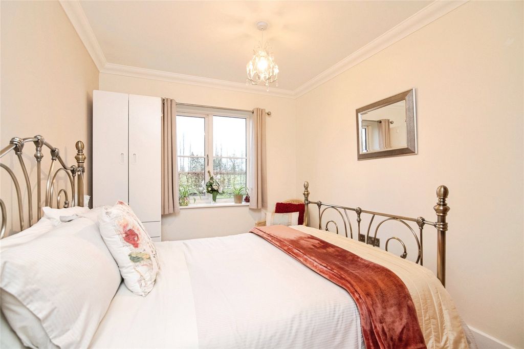 Additional image 8 of 2 bed flat for saleWoodland Drive, Great Alne, Alcester, Warwickshire B49