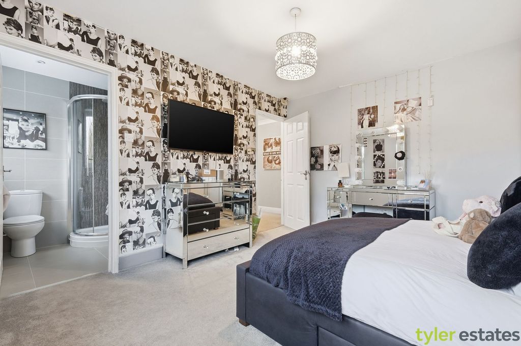 Additional image 24 of 5 bed detached house for saleNoak Hill Road, Billericay CM12