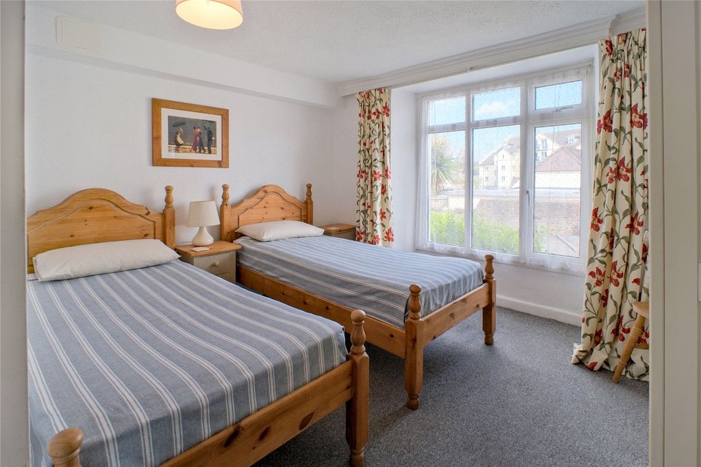 Additional image 17 of 6 bed terraced house for saleThe Strand, Bideford, Devon EX39