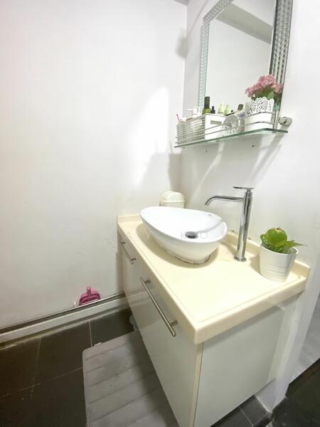 317 Clementi Avenue 4 photo 5