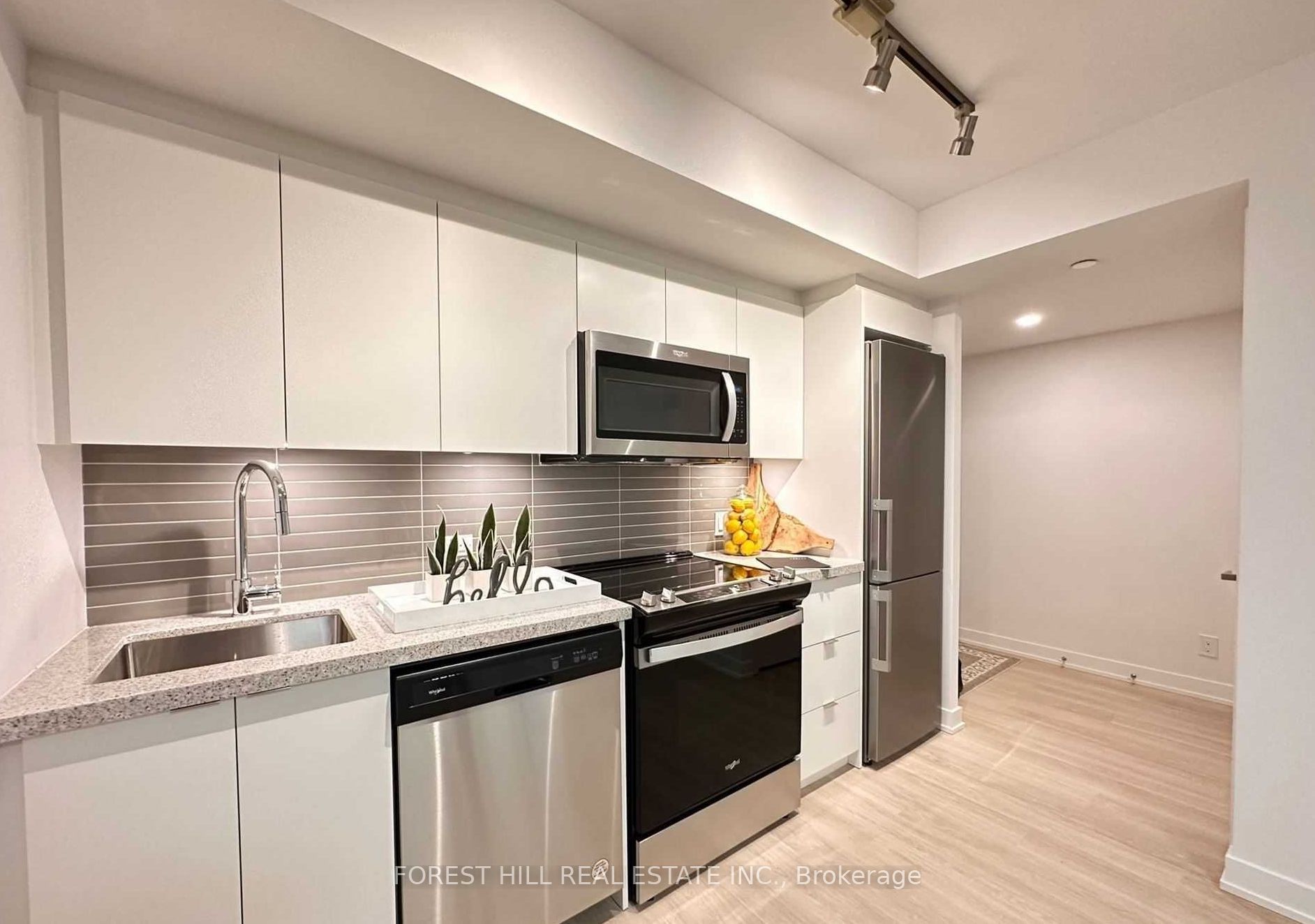 Additional image 2 of 302-30 Tretti Way, Toronto, ON, M3H 0E3