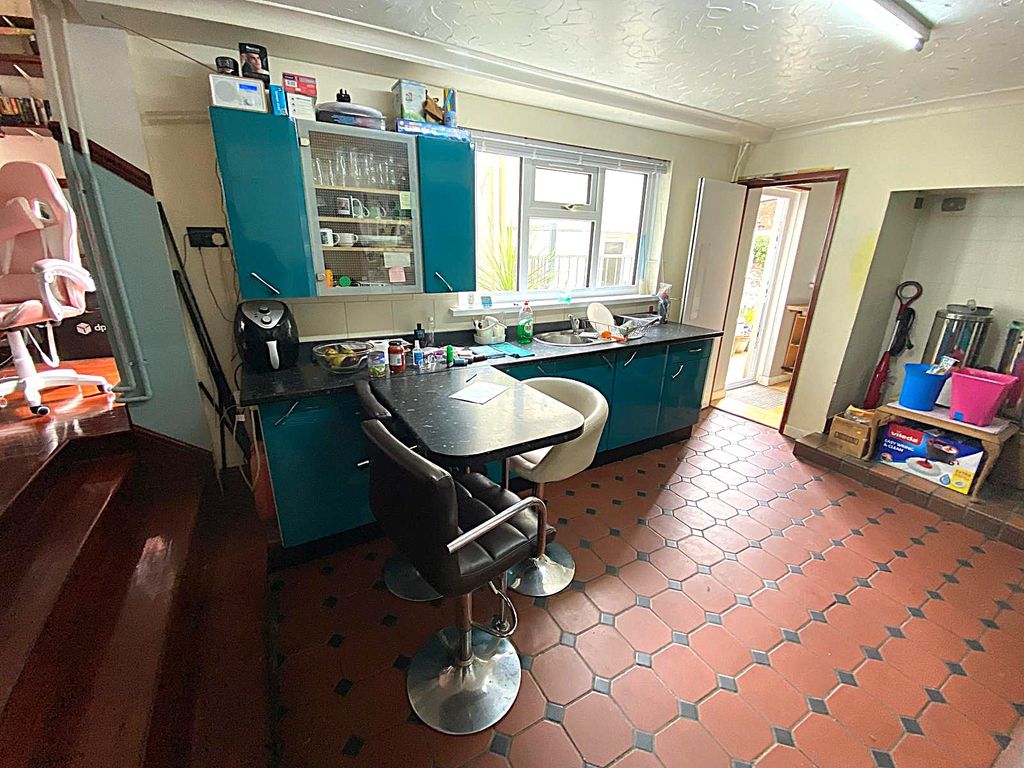 Additional image 10 of 4 bed terraced house for saleCorporation Road, Cardiff CF11
