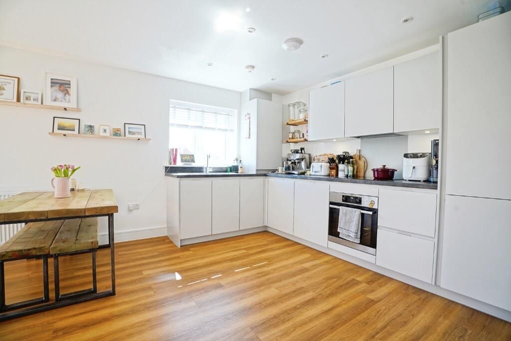 Additional image 3 of 1 bed flat for saleKiffin Road, Bishops Stortford CM23