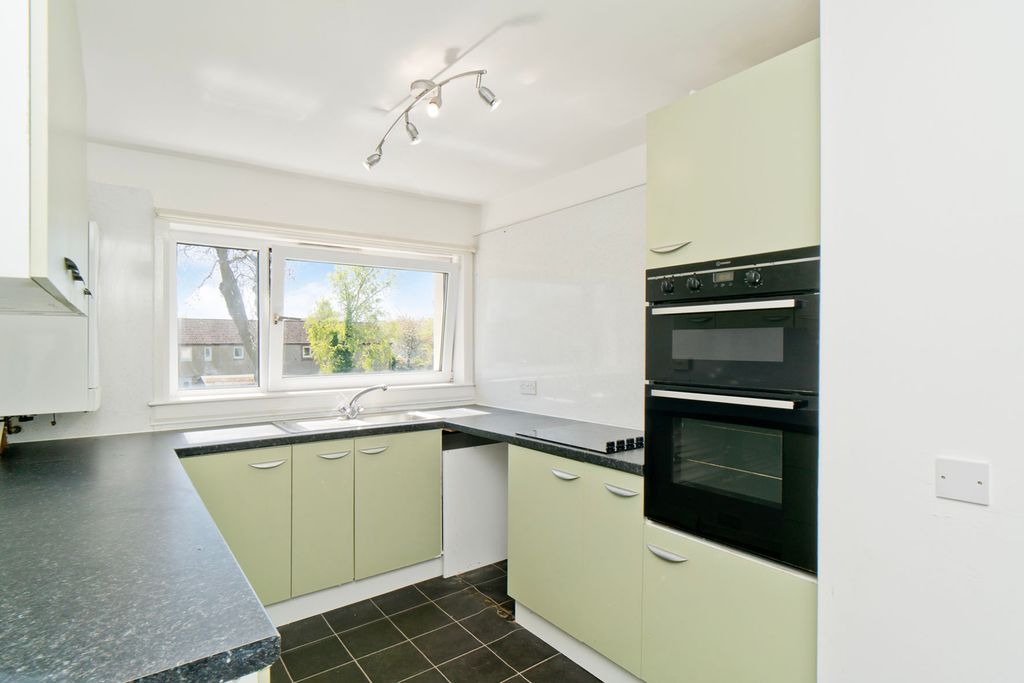 Additional image 4 of 2 bed flat for sale118 Moubray Grove, South Queensferry, Edinburgh EH30