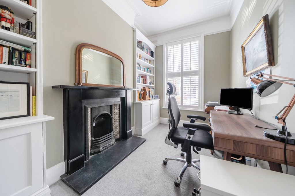 Additional image 13 of 5 bed semi-detached house for saleCedars Road, Beckenham BR3