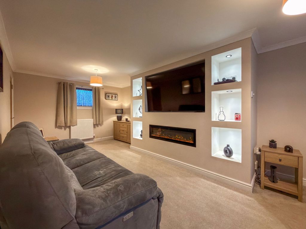 Additional image 2 of 3 bed terraced house for sale4 Dudgeon Drive, Brora, Sutherland KW9