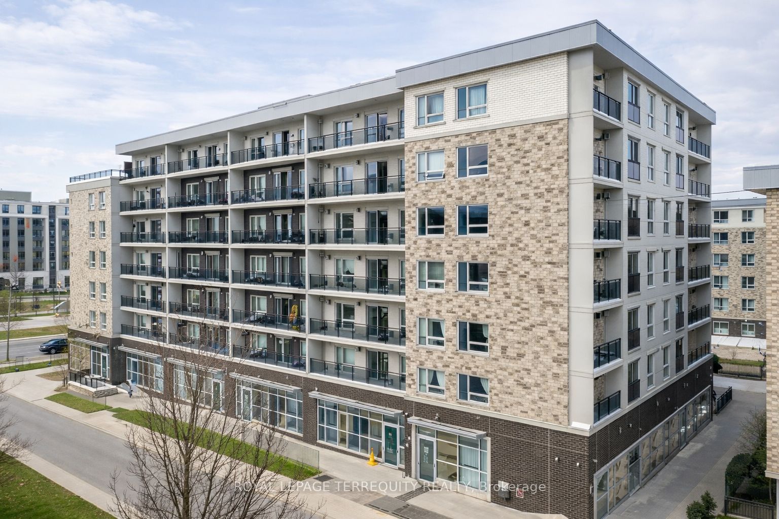 F106-275 Larch Street, Waterloo, ON, N2L 0J5