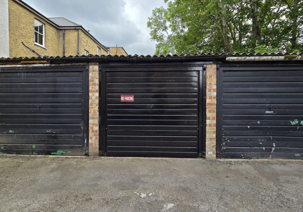 Land for saleGarage 2, 301 Brownhill Road, Lewisham, London SE6