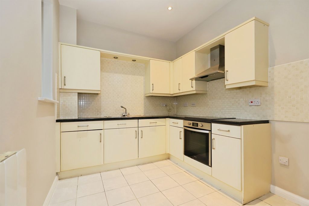Additional image 5 of 2 bed flat for saleCastle Road, Kidderminster DY11