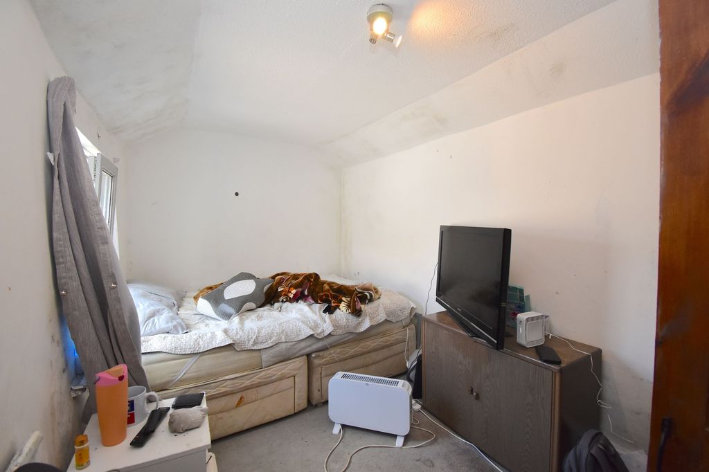 Additional image 12 of 4 bed terraced house for saleFairoak Avenue, Newport NP19