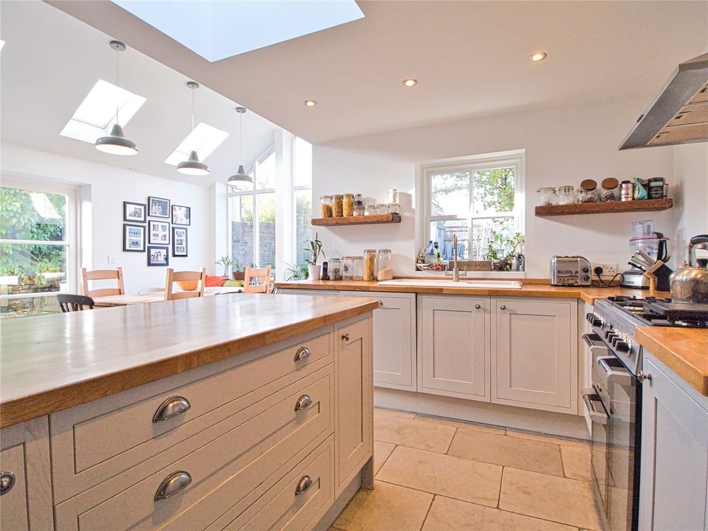 Additional image 3 of 4 bed semi-detached house for saleAlexandra Street, Blandford Forum, Dorset DT11