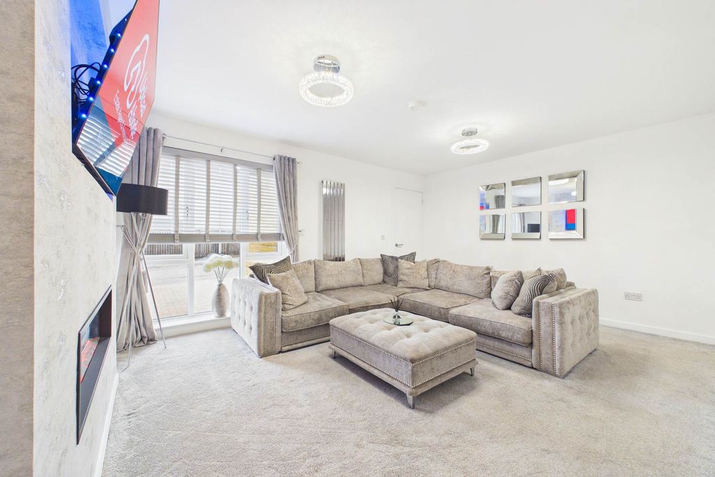 Additional image 10 of 3 bed semi-detached house for saleCalderside Place, Airdrie ML6